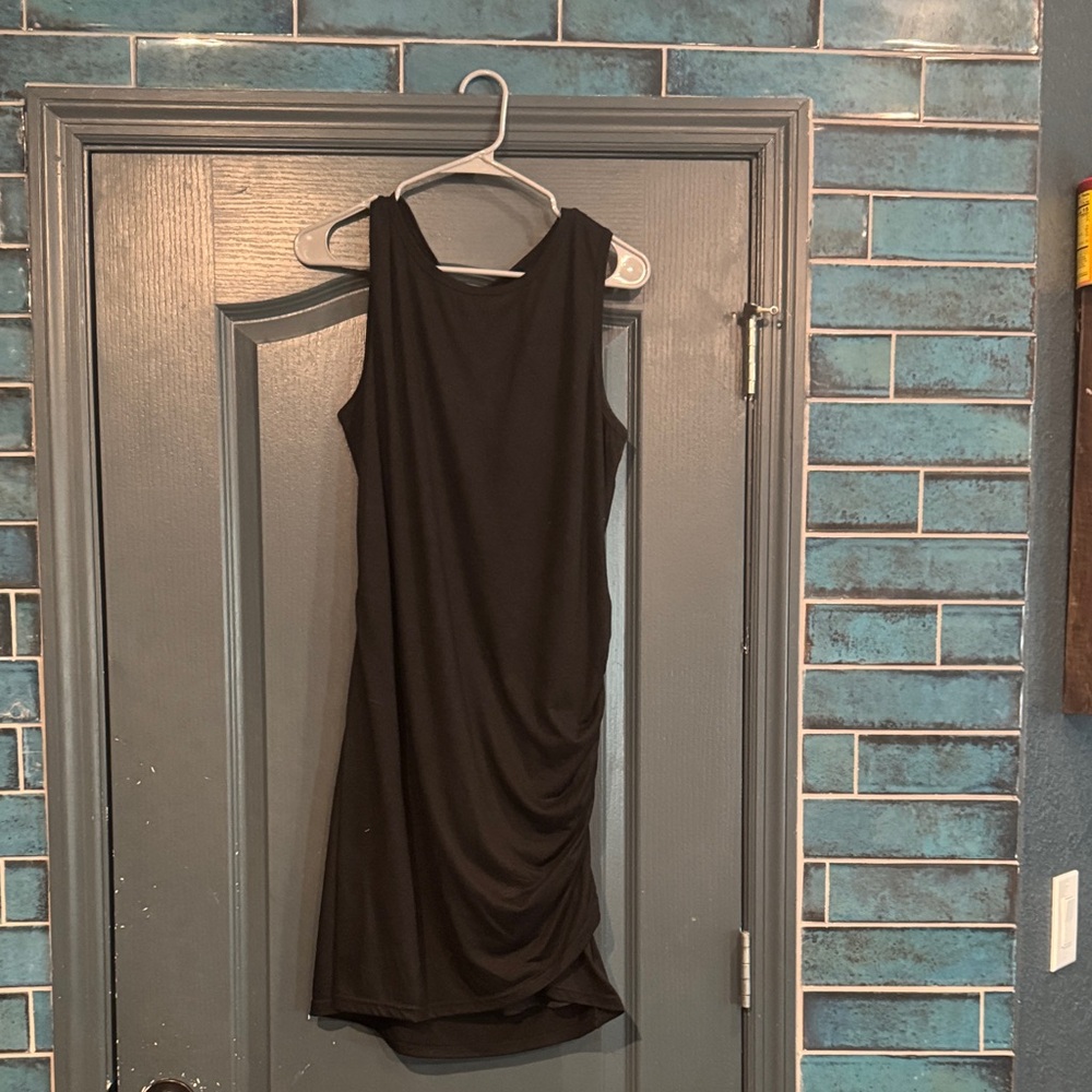 Chic Black Sleeveless Mini Dress